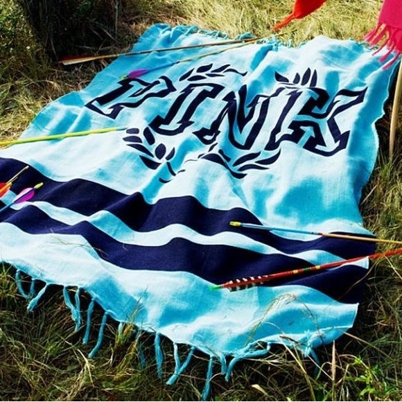 VICTORIA'S SECRET PINK BOYFRIEND LARGE BLANKET IN TEAL BLUE - Picture 4 of 4